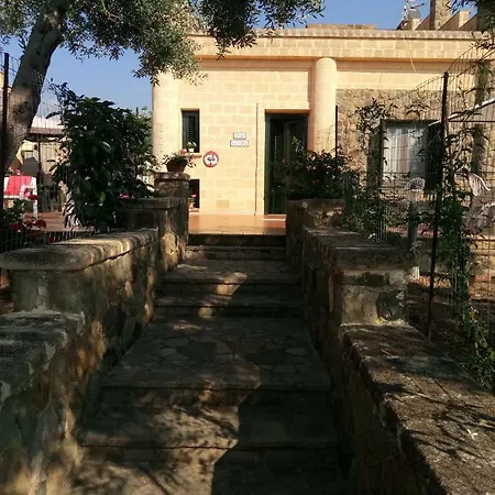 Seaside In With Pool Beaches And Large Terrace *
