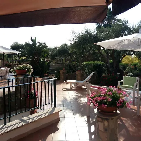 Seaside In With Pool Beaches And Large Terrace Vakantiehuis Cefalù